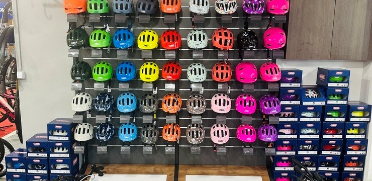 Obowiązek kasków dla dzieci do 16 roku życia – nowa ustawa uchwalona przez Sejm